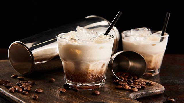 white russian con vodka e caffe